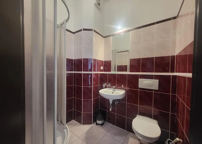 Bialoleka - Darmowy Parking, Szybkie Wifi! Hostel