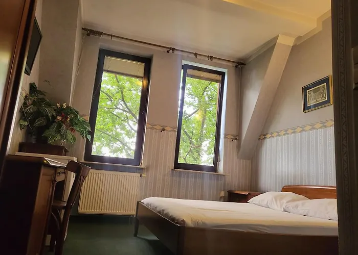 Hostel Bialoleka - Darmowy Parking, Szybkie Wifi! *