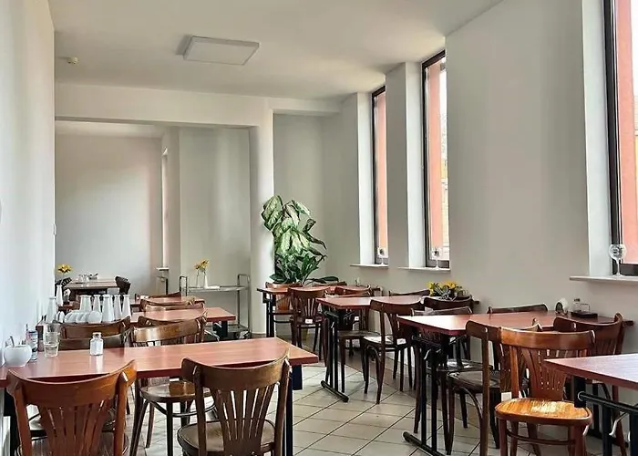 Hostel Bialoleka - Darmowy Parking, Szybkie Wifi!