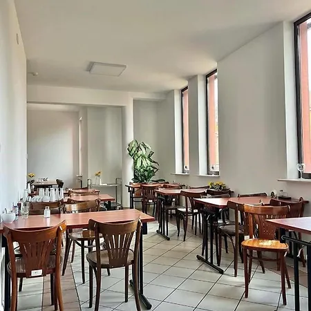 Albergue Bialoleka - Darmowy Parking, Szybkie Wifi!